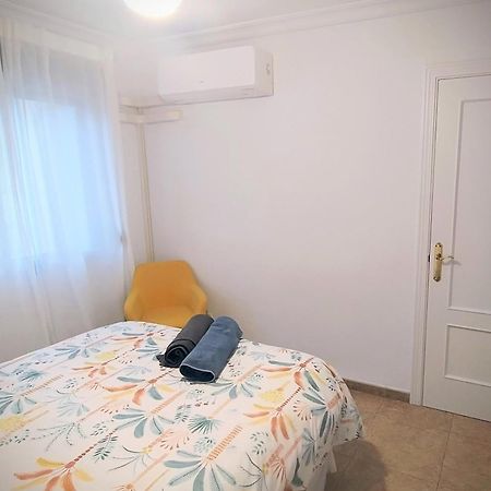 Hoja Cala Apartment Алгаробо-Коста Екстериор снимка